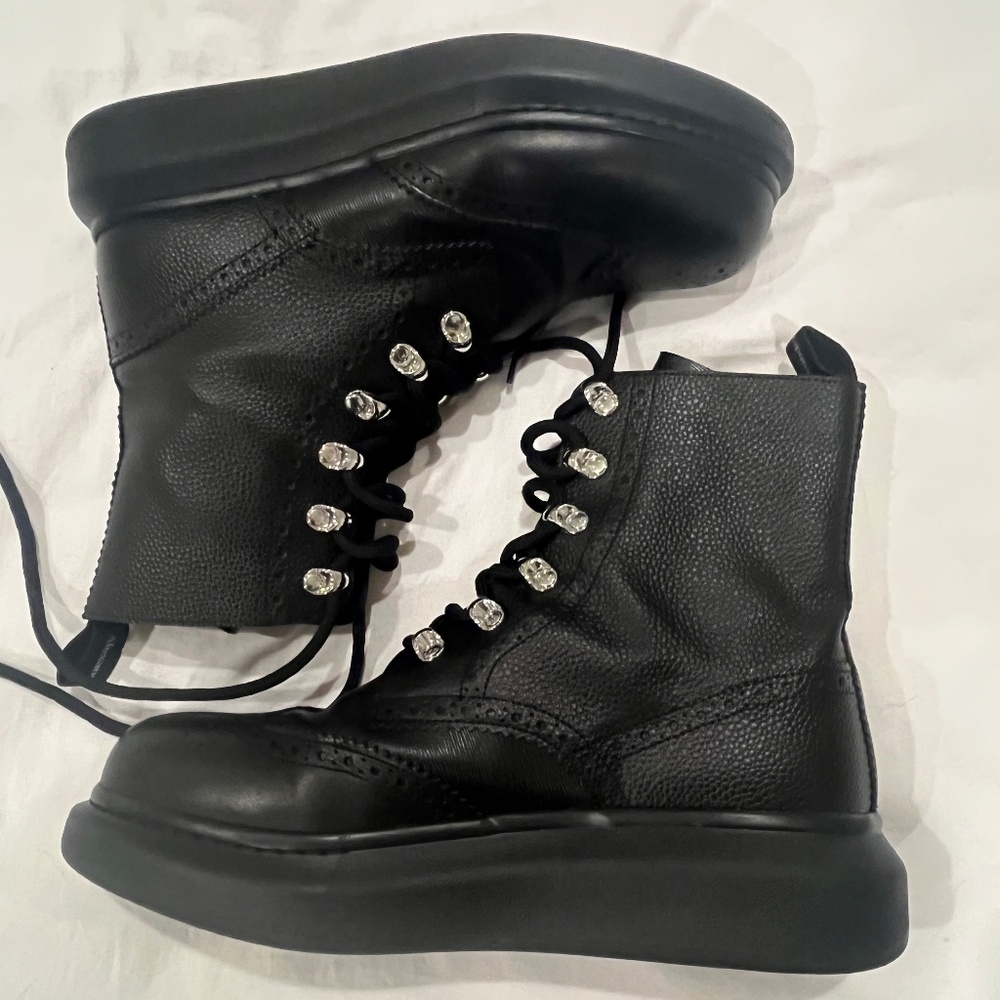 Alexander McQueen boots - size EU42 /US9